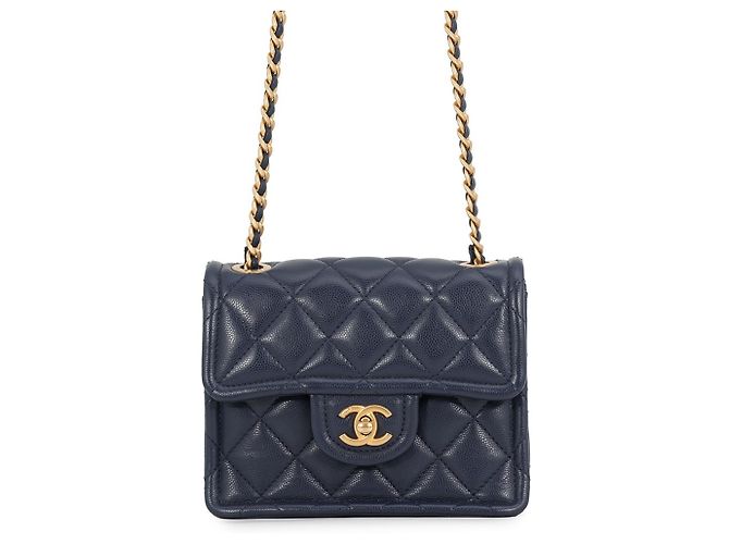 Borsa a tracolla Chanel Mini Matelassé con catena Blu navy
