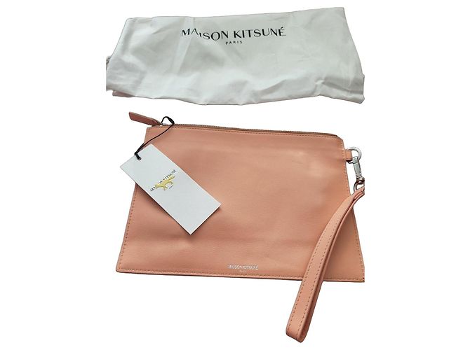 Autre Marque Maison Kitsuné Clutch aus rosa Leder Pink