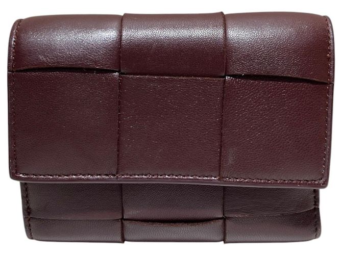 Cartera tri-fold Cassette Bottega Veneta Burdeos