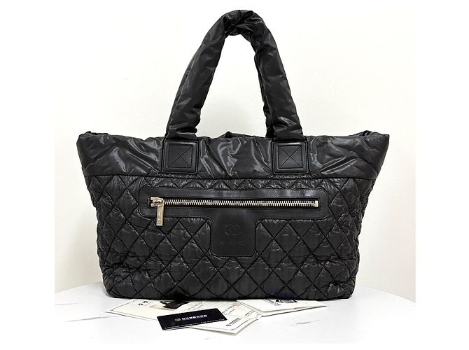 Chanel Saco Tote Cocoon Acolchoado Black Preto