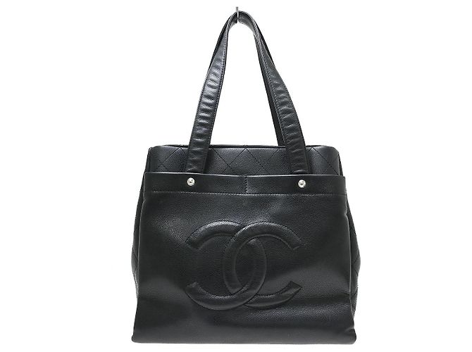 Chanel Ultimate Executive Tote Caviar Medium Noir