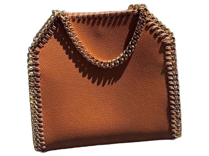 Stella Mc Cartney Tiny Falabella Stella McCartney em couro castanho com corrente dourada Marrom