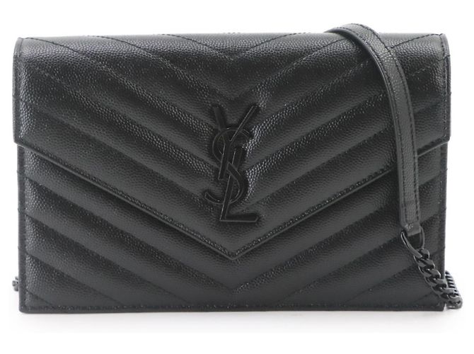 Saint Laurent Cassandre Envelope Chain Wallet Schwarz