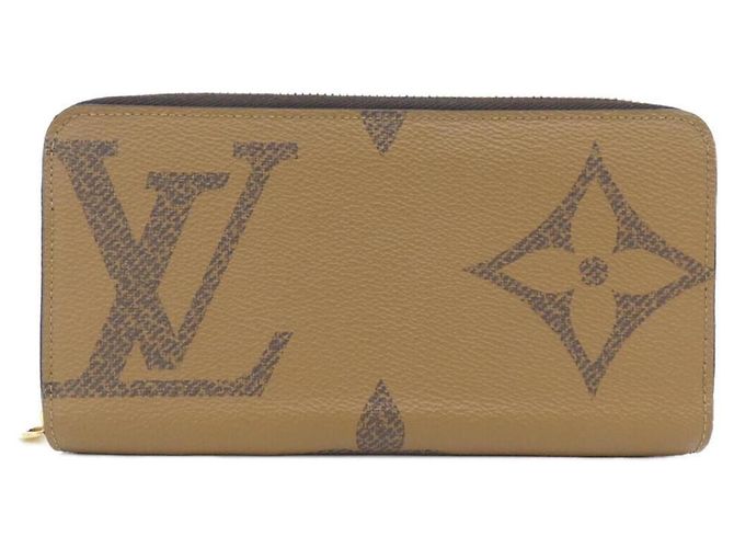 Louis Vuitton Monogram Giant Zippy Wallet Brown