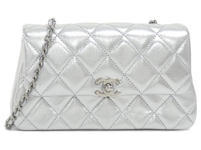 Bolsa Chanel AP4592 em couro prateado Prata