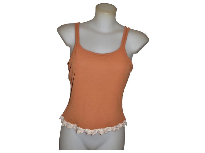 Regata Blumarine em algodão cor caramelo com renda
