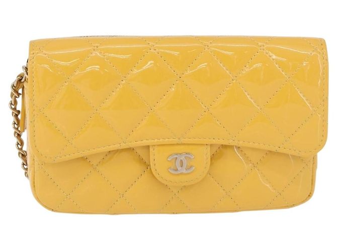Chanel Timeless - Classic Double Flap Quilted Patent Small Gelb