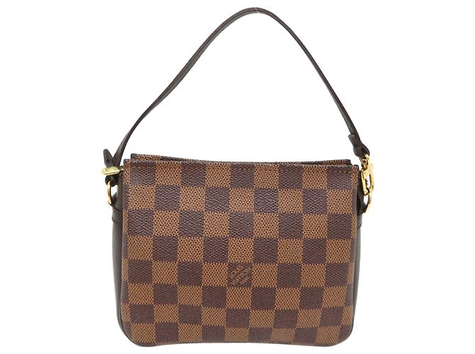 Louis Vuitton Trousse Makeup Handbag Castaño