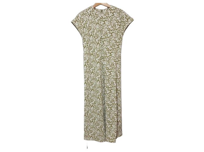 Autre Marque Mila Owen Kleid mit Blumenprint Grün Olivgrün