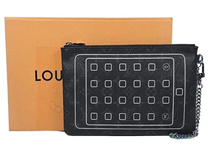Louis Vuitton Capa para iPad e Clutch Collaboration Monogram Eclipse Fragment Multicor