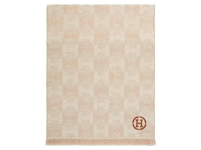 Hermès Bufanda reversible de cachemira con parche de cuero Naranja 