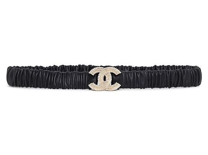 Chanel Cinto CC Pérolas Preto e Dourado