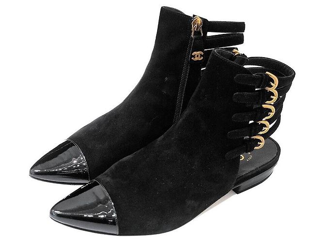 Chanel Botas de camurça Preto
