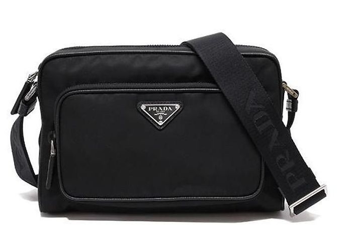 Prada Borsa a spalla Medium in Re-Nylon e pelle Saffiano VOOO Nero