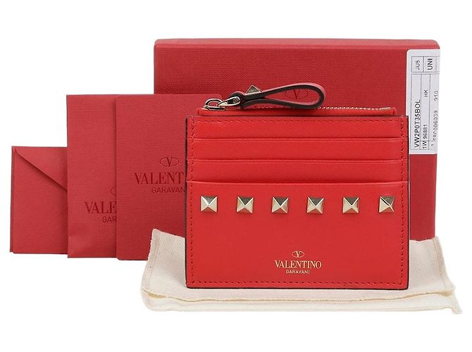 Tarjetero Valentino Rockstud Rojo de Piel Roja