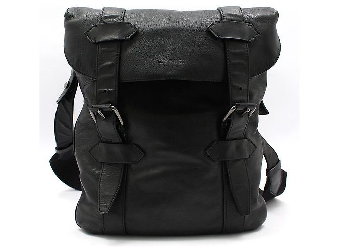 Givenchy Bolsa Biker em pele de vitelo preta de ombro e transversal Preto