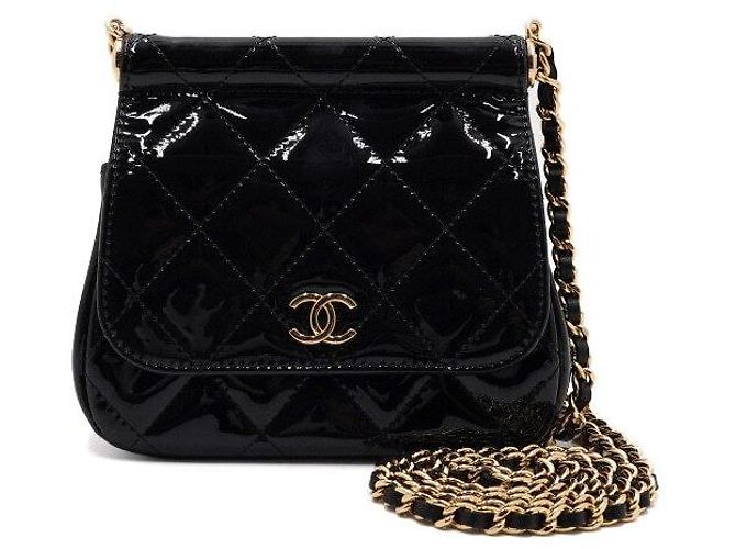 Chanel Mini Borsa a Spalla con Patta e Catena in Vernice Nero