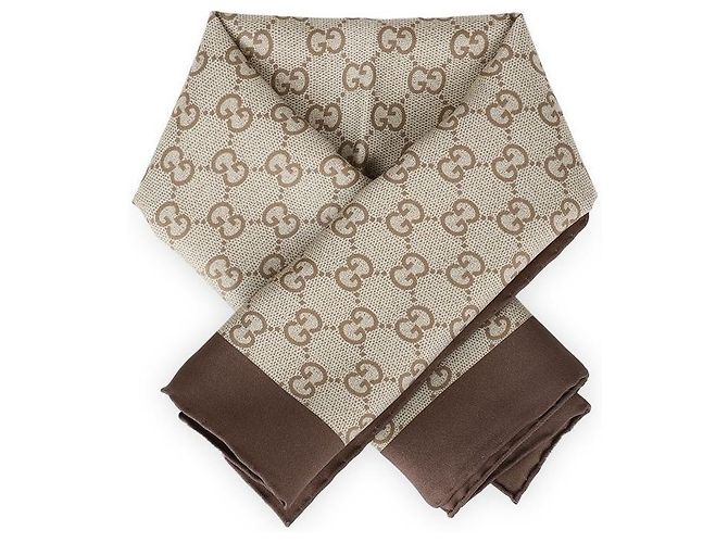 Gucci Lenço de seda estampado para mulher Marrom