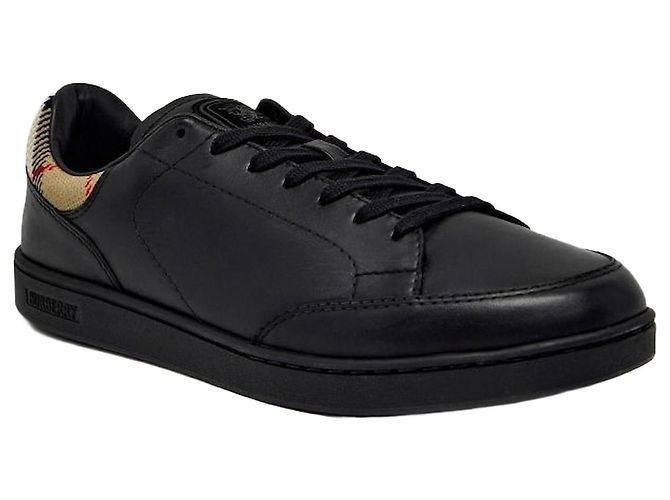 Sneakers Burberry in pelle nera Nero