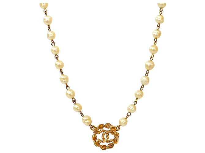 Chanel Colar CC de Pérolas Dourado