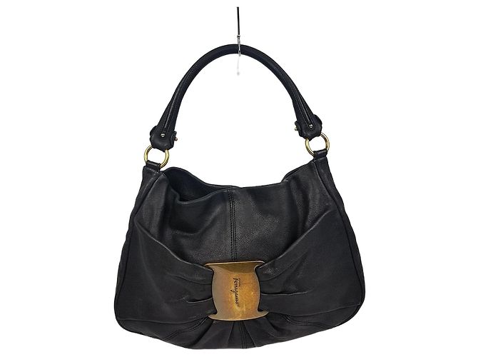 Salvatore Ferragamo Ferragamo Vara Decoration Big Schultertasche Schwarz