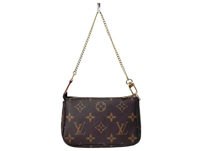 Louis Vuitton Mini Pochette Accessories Black