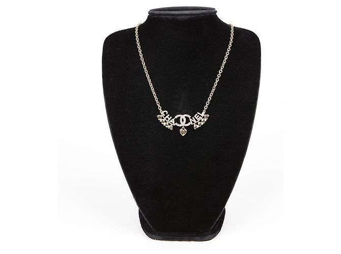 Chanel Collier Cœur avec logo CC Multicolore