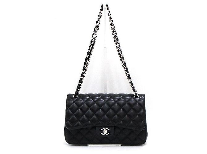 Chanel Borsa a tracolla con catena argentata Nero