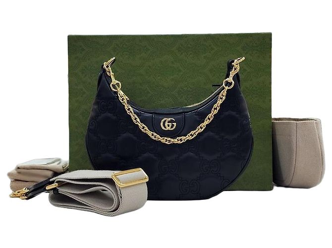 Gucci Bolsa de ombro hobo pequena Matelassé com corrente