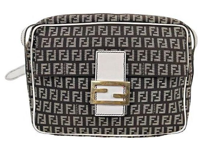 Fendi Borsa in coccodrillo nera Nero