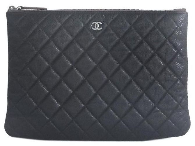 Chanel Caviar Clutch Medium
