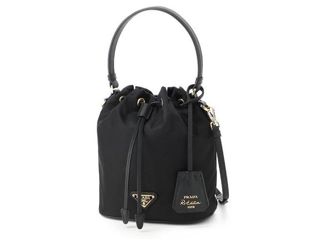 Prada Mini Borsa Re-Edition in Nylon Nero
