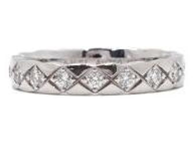Chanel Anello Coco Crush in oro bianco e diamanti