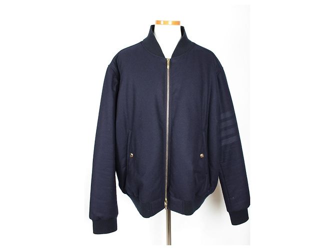 Thom Browne Jaqueta Bomber Acolchoada de Cashmere com Listras Assimétricas Preto
