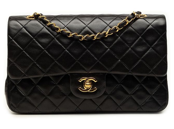 Chanel Black Medium Classic Lambskin Double Flap Preto