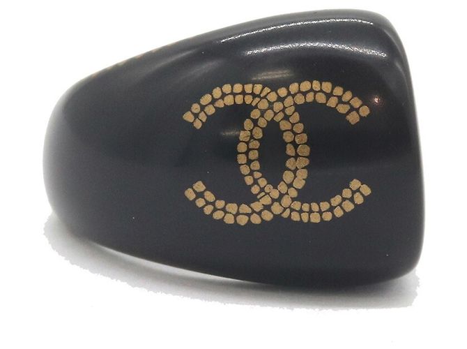 Anillo de resina marrón oscuro Chanel