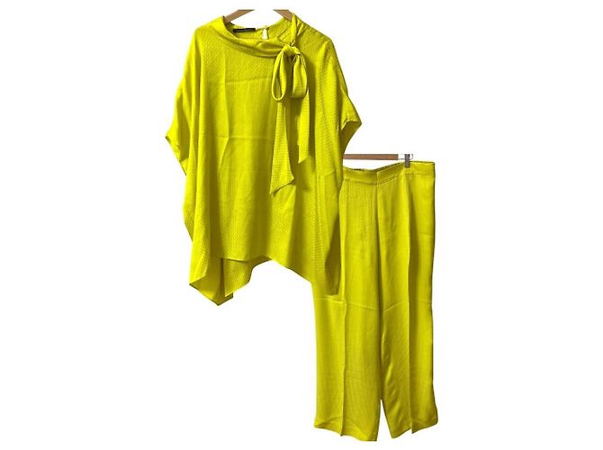 Autre Marque Completo in seta Carolina Herrera Giallo
