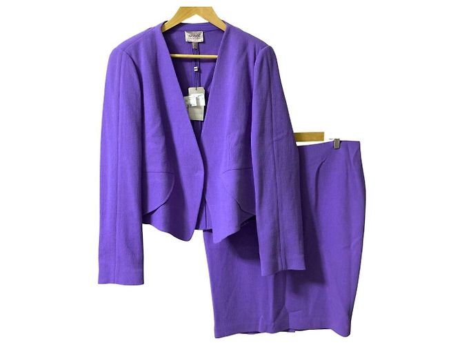 Armani Collezioni Jacke-Rock-Set Lila