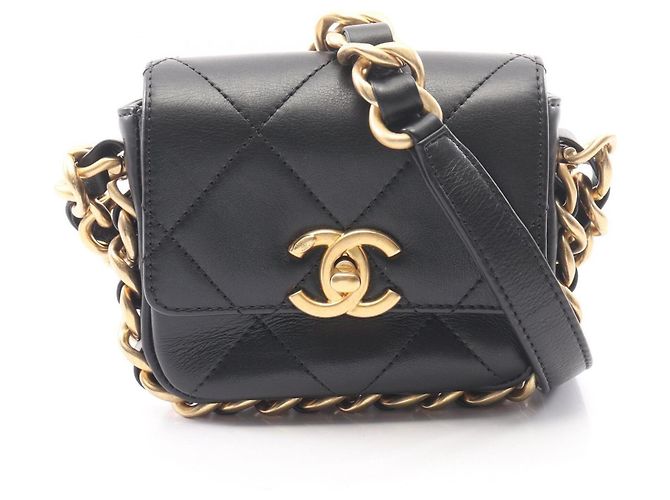 Bolsa de Ombro Chanel Matelassé com Corrente Preto