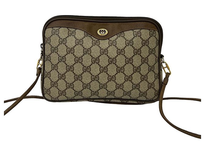 Bolsa de ombro Gucci em couro marrom