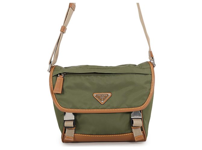 Bolsa de Ombro Prada Saffiano Medium Verde