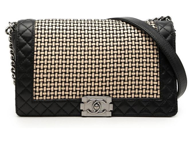 Le Boy Bolsa de Ombro Chanel Coco Mark Boy Chain Preto Bege