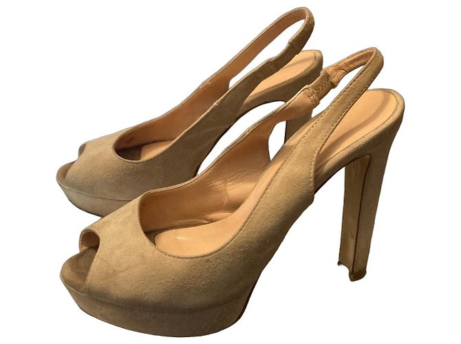Carla G. Beige suede slingback sandals