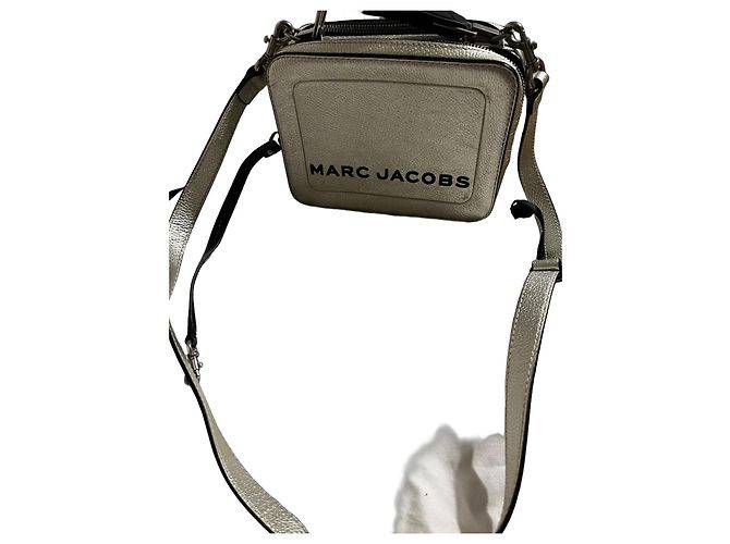 Marc Jacobs mala prateada 'The Mini Box' Prata