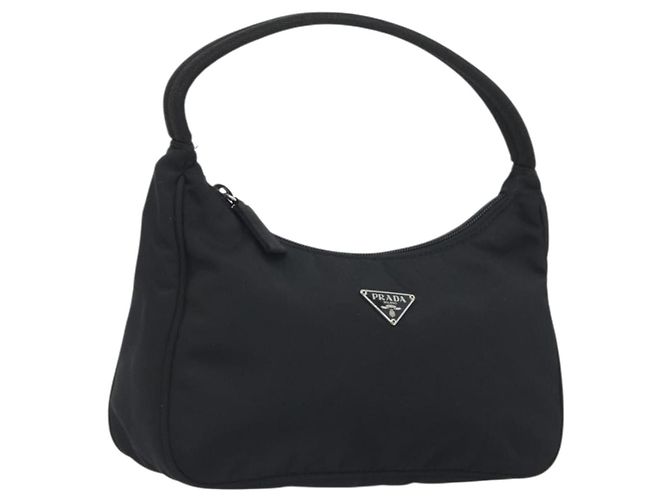 Pochette in nylon nera e argento PRADA Auth 195635V Nero 