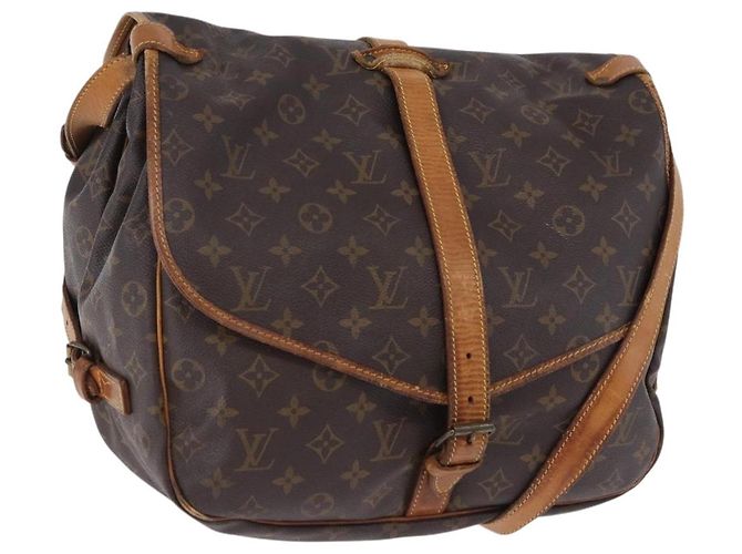 LOUIS VUITTON Monogram Saumur 35 Shoulder Bag M42254 LV Auth BA14087 Monogramme