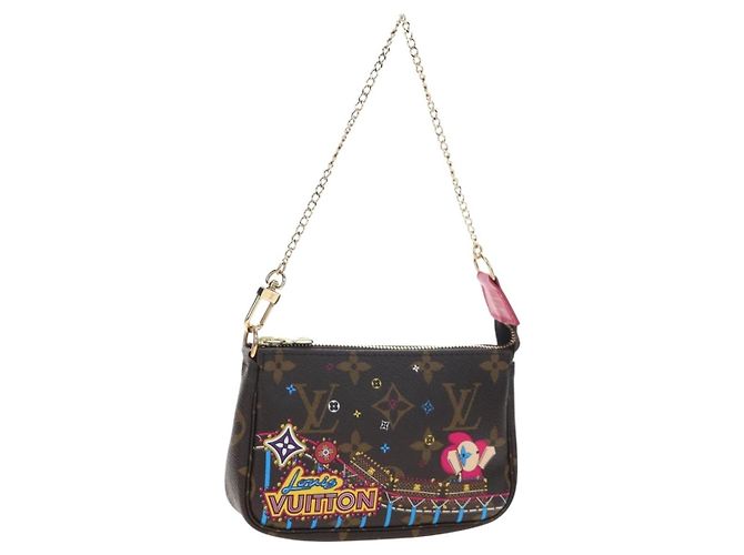 LOUIS VUITTON Monogram Vivienne Mini Pochette Accessoires M69752 LV Auth 195027M Monogramma