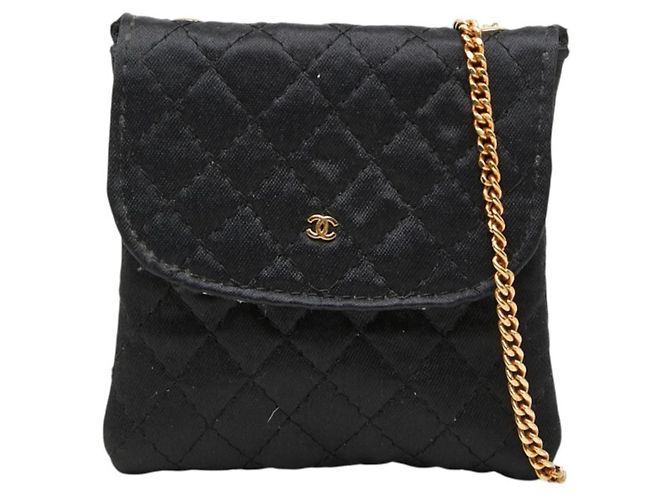 Chanel Matelassé Coco Mark Mini Chain Handtasche Pouch aus schwarzem Satin