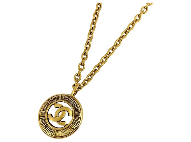Collar de cadena Chanel Coco Mark Dorado