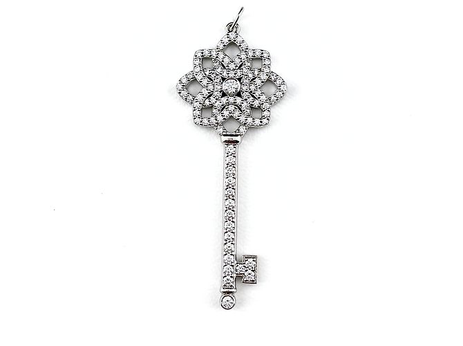 Pingente Chave Entrelaçada em Platina Tiffany & Co.